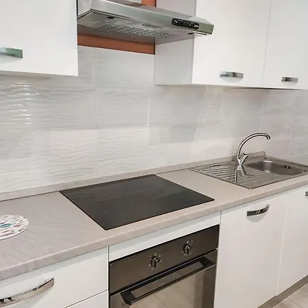 Ampio E Nuovissimo Trilocale 6 Pax * Σαν Μπενεντέτο ντελ Τρόντο