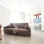 Ampio E Nuovissimo Trilocale 6 Pax Apartment