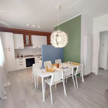 Ampio E Nuovissimo Trilocale 6 Pax * סן בנדטו דל טרנטו